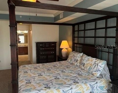 102 Yacht Harbor Drive - Photo Thumbnail 20