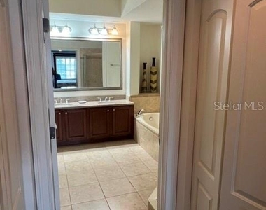 102 Yacht Harbor Drive - Photo Thumbnail 21