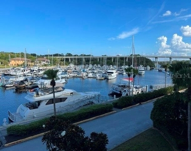 102 Yacht Harbor Drive - Photo Thumbnail 34
