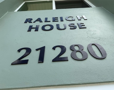 21280 Brinson Avenue - Photo Thumbnail 11