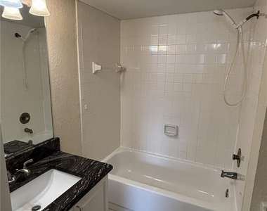 25050 Sandhill Boulevard - Photo Thumbnail 5