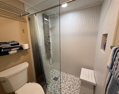6861 Woodwind Dr - Photo Thumbnail 15