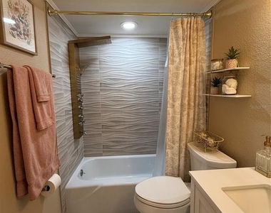 6861 Woodwind Dr - Photo Thumbnail 19