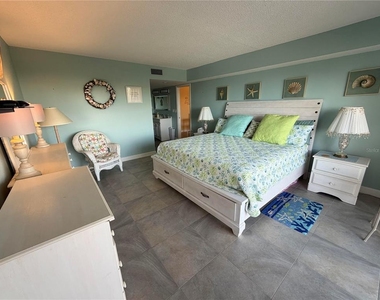 204 3rd Street W - Photo Thumbnail 7