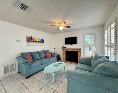 3610 59th Avenue W - Photo Thumbnail 7