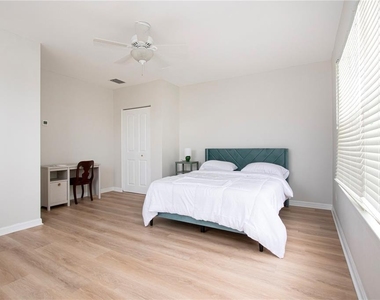267 Heritage Isles Way - Photo Thumbnail 36