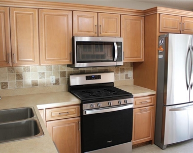 3931 Day Bridge Place - Photo Thumbnail 2