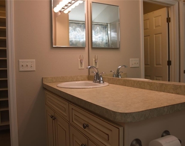 3931 Day Bridge Place - Photo Thumbnail 20