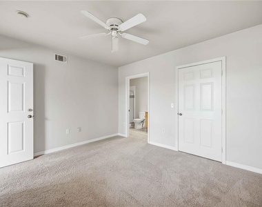 1025 Villagio Circle - Photo Thumbnail 22