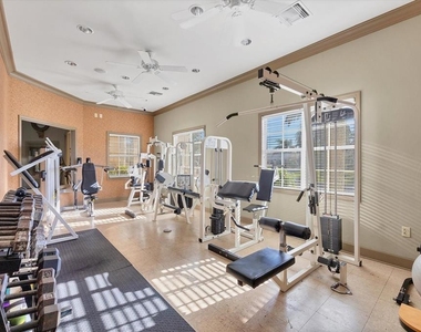 1025 Villagio Circle - Photo Thumbnail 51