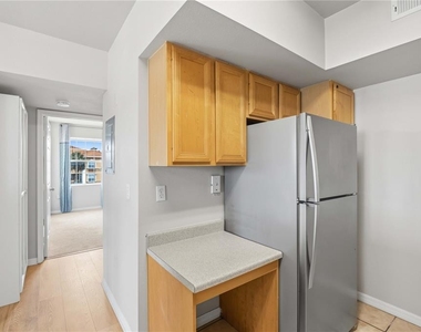 1025 Villagio Circle - Photo Thumbnail 17