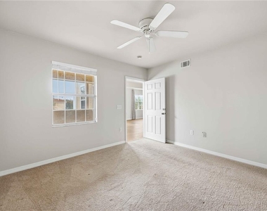 1025 Villagio Circle - Photo Thumbnail 23