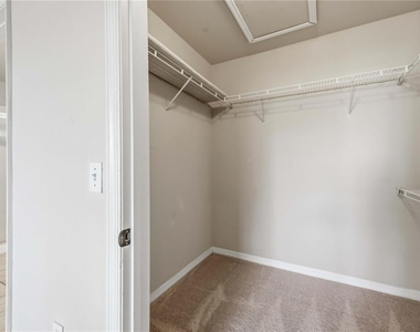 1025 Villagio Circle - Photo Thumbnail 28