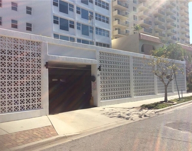 33 S Gulfstream Avenue - Photo Thumbnail 1