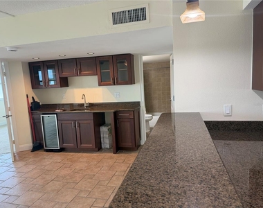 33 S Gulfstream Avenue - Photo Thumbnail 18