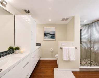 1255 N Gulfstream Avenue - Photo Thumbnail 31
