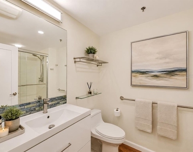 1255 N Gulfstream Avenue - Photo Thumbnail 19