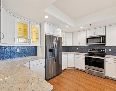 1255 N Gulfstream Avenue - Photo Thumbnail 16