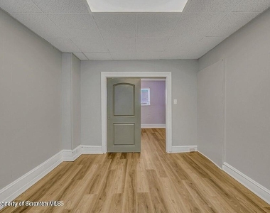 1007 Washburn Street - Photo Thumbnail 7