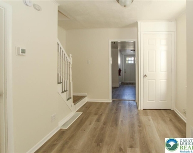 330 Walnut Street - Photo Thumbnail 2