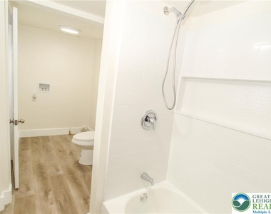 330 Walnut Street - Photo Thumbnail 7