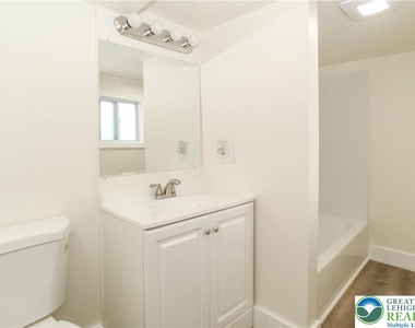 330 Walnut Street - Photo Thumbnail 6