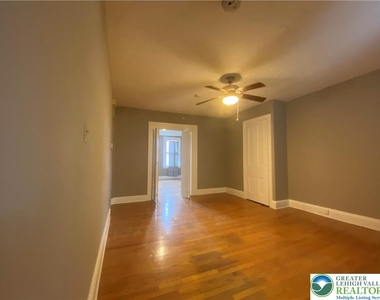 706 Northampton Street - Photo Thumbnail 5