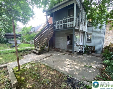 706 Northampton Street - Photo Thumbnail 12