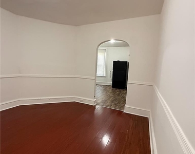 5107 Cottage Street - Photo Thumbnail 2
