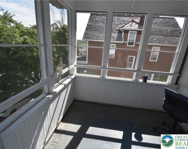 700 Hamilton Street - Photo Thumbnail 4