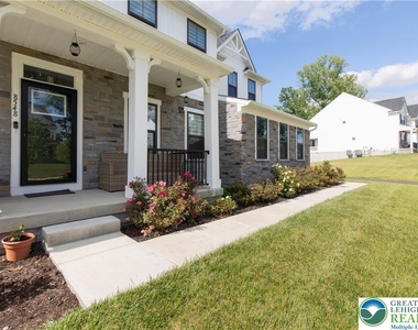 8548 Lafayette Lane - Photo Thumbnail 14