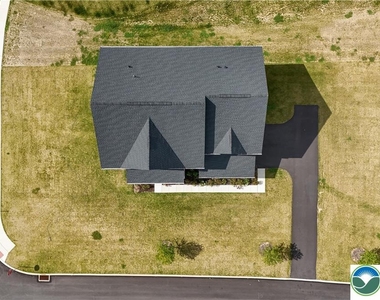 8548 Lafayette Lane - Photo Thumbnail 10
