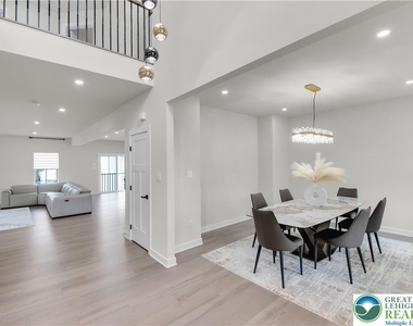 8548 Lafayette Lane - Photo Thumbnail 18