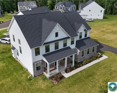 8548 Lafayette Lane - Photo Thumbnail 4