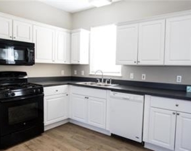 344 Bushkill Street - Photo Thumbnail 18