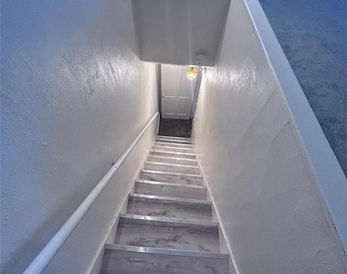 1237 Butler Street - Photo Thumbnail 11