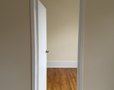 24-35 Steinway Street - Photo Thumbnail 9