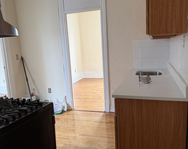 24-35 Steinway Street - Photo Thumbnail 2
