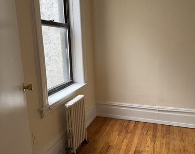 24-35 Steinway Street - Photo Thumbnail 12
