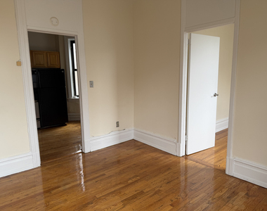 24-35 Steinway Street - Photo Thumbnail 8