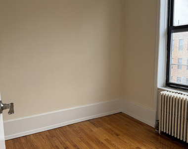 24-35 Steinway Street - Photo Thumbnail 10