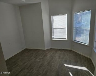 5980 Redstone Rim Drive - Photo Thumbnail 7