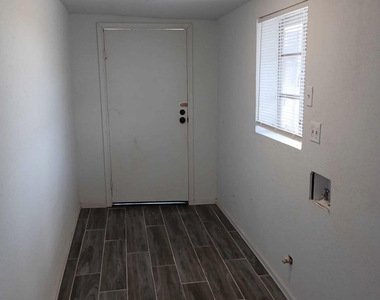 602 Raymundo Road - Photo Thumbnail 23