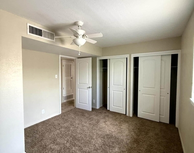 2801 Hawick Road - Photo Thumbnail 16