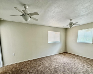 2801 Hawick Road - Photo Thumbnail 13
