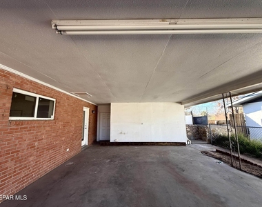 2801 Hawick Road - Photo Thumbnail 30