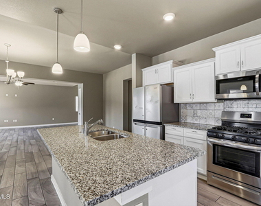 14724 Tierra Fortaleza Avenue - Photo Thumbnail 9