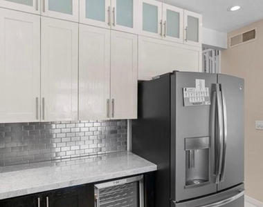 684 Moondale Drive - Photo Thumbnail 4