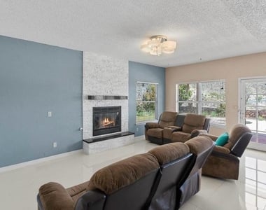684 Moondale Drive - Photo Thumbnail 8