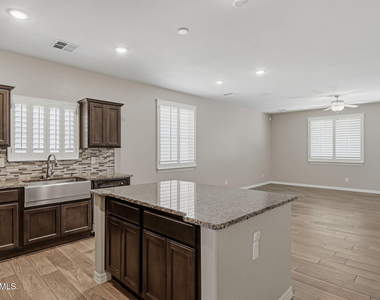 14828 Tierra Coruna Avenue - Photo Thumbnail 13